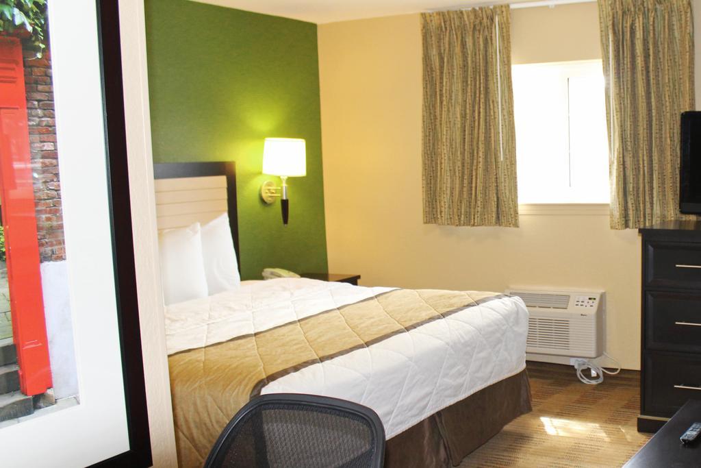 Extended Stay America Select Suites - Chesapeake - Churchland Blvd Zewnętrze zdjęcie